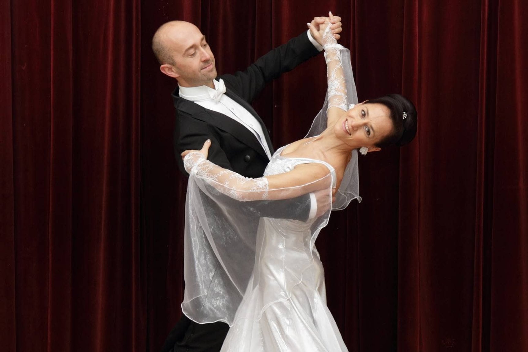 Instruktoři tanečního studia Ká u červené opony